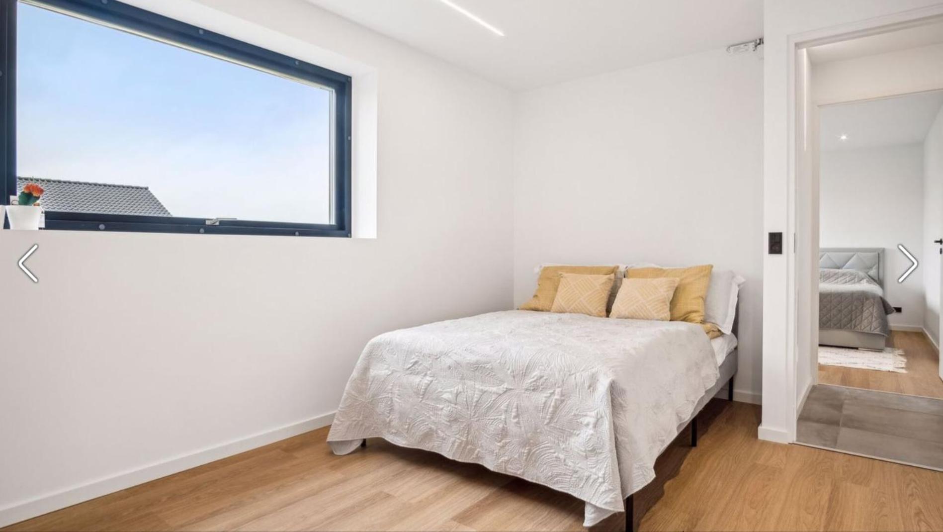 Bright, Quiet, Comfortable Room In A Luxury Home Хорсенс Экстерьер фото